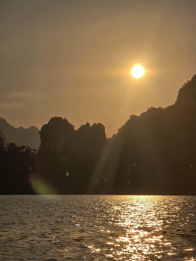 2 Days Khao Sok with Overnight at Cheow Lan Lake Raft House - A simple night in a floating raft house