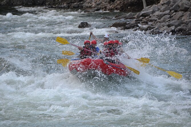 3.5 Hour Whitewater Rafting and Waterfall Adventure - Rafting the Clearwater River through Wells Gray