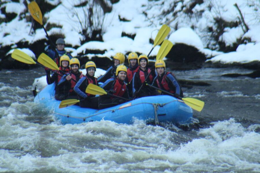 Aberfeldy: Rafting on the River Tay - On the Tay, the pace changes from calm water to rapids