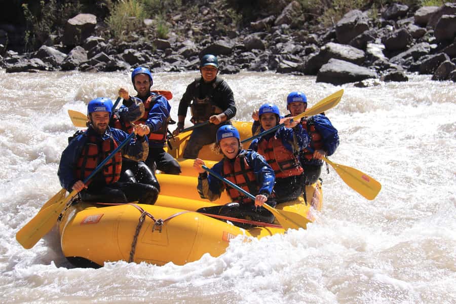 Adventure & Flavor: Breakfast, Rafting & Asado in Mendoza - A breakfast start above the Mendoza River