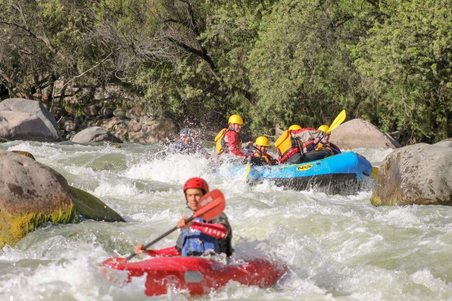 Arequipa: Chili River Rafting - From Arequipa hotel pickup to Gruta de la Virgen de Chapi