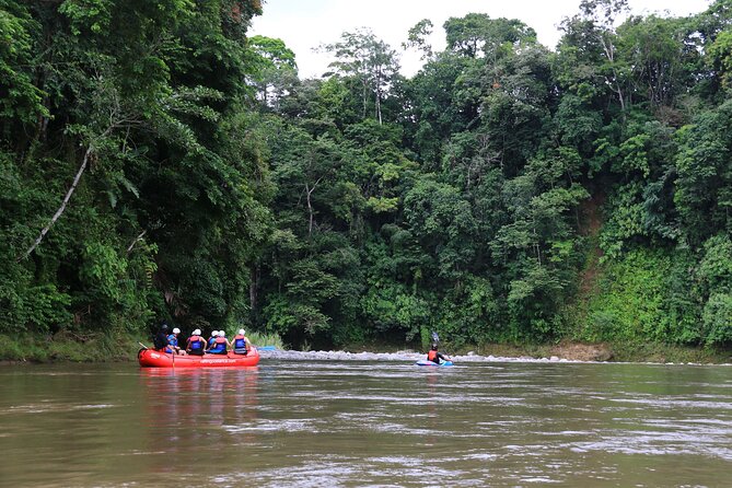 Awesome Fun Rafting Class 3 Balsa River 5-Hour Tour in La Fortuna - The 11 km river run brings steady action