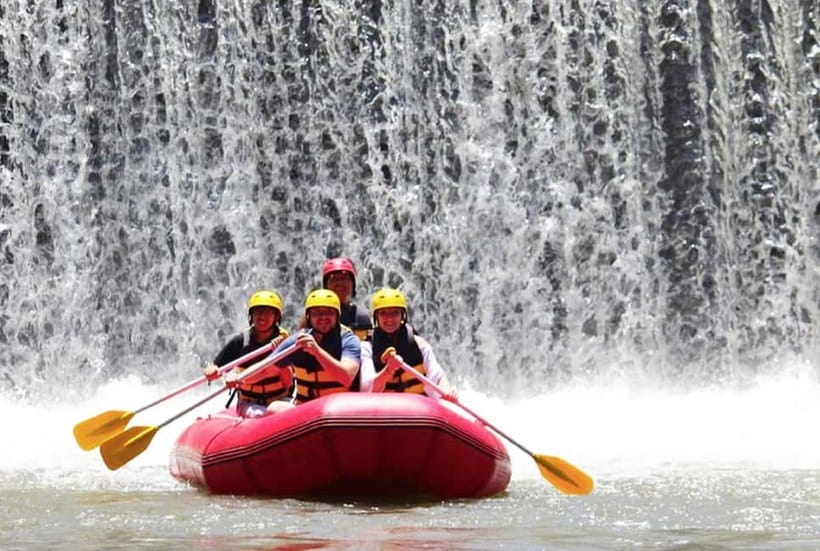 Bali: Ayung River Whitewater Rafting Adventure with Lunch - Who should book this rafting trip?