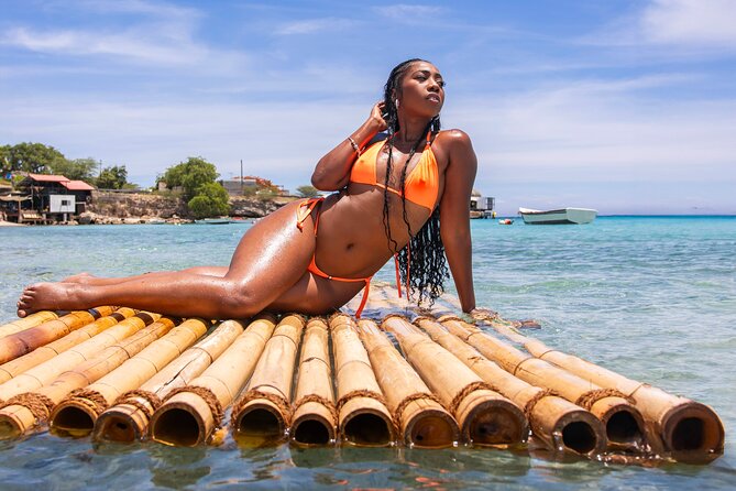 Bamboo Raft Photoshoot + FREE Videos, Shots and Cocktails - How the posing works when you are not a model