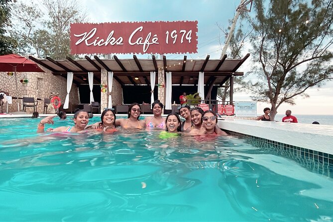 Bamboo Rafting and Rick Cafe Negril Private Tour - Five hours at Rick’s Cafe