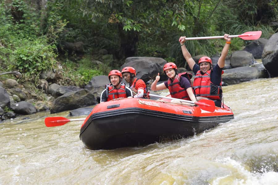 Bandung : Pangalengan River Rafting Adventure with Lunch - The Sundanese lunch is part of the appeal