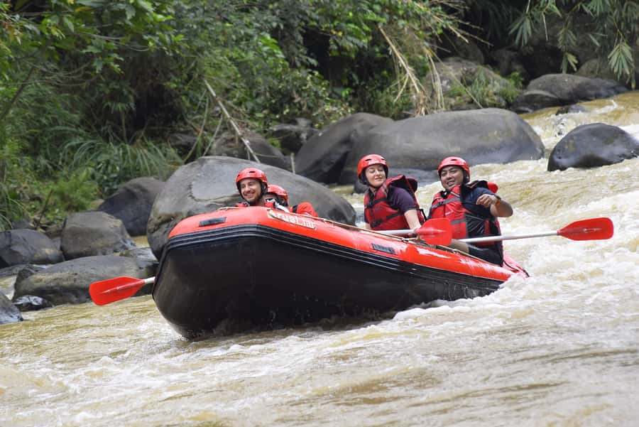 Bandung : Pangalengan River Rafting Adventure with Lunch - Rain, clothing, and what to bring