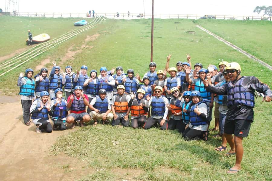 Bandung : Pangalengan River Rafting Adventure with Lunch - Meeting at Rosemary Resto