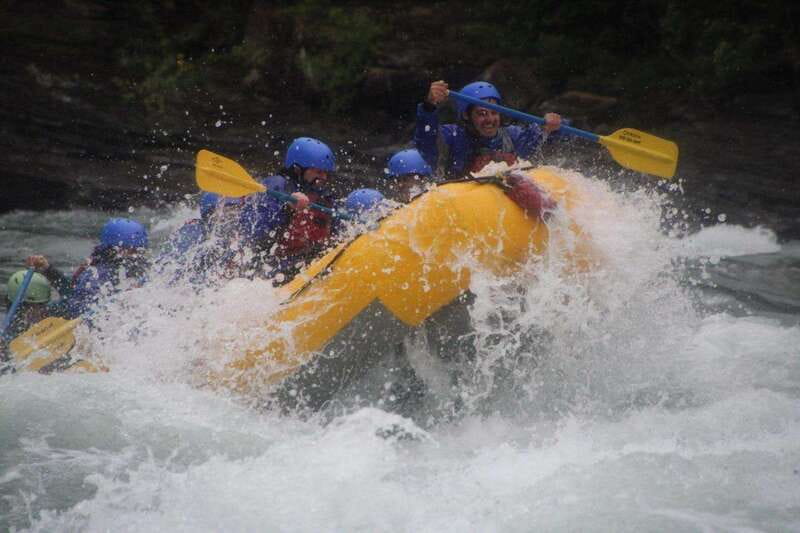 Banff: Morning Whitewater Rafting Tour in Horseshoe Canyon - Who should book this whitewater trip?