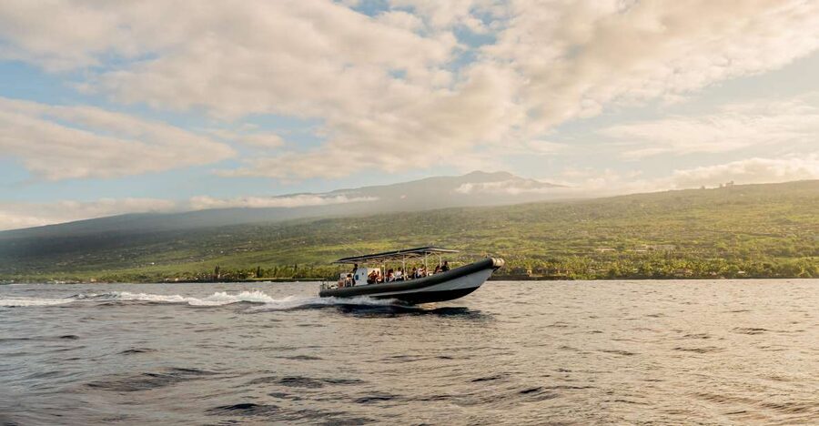 Big Island: Kona Super Raft Sunset Cruise - Why the super raft changes the ride