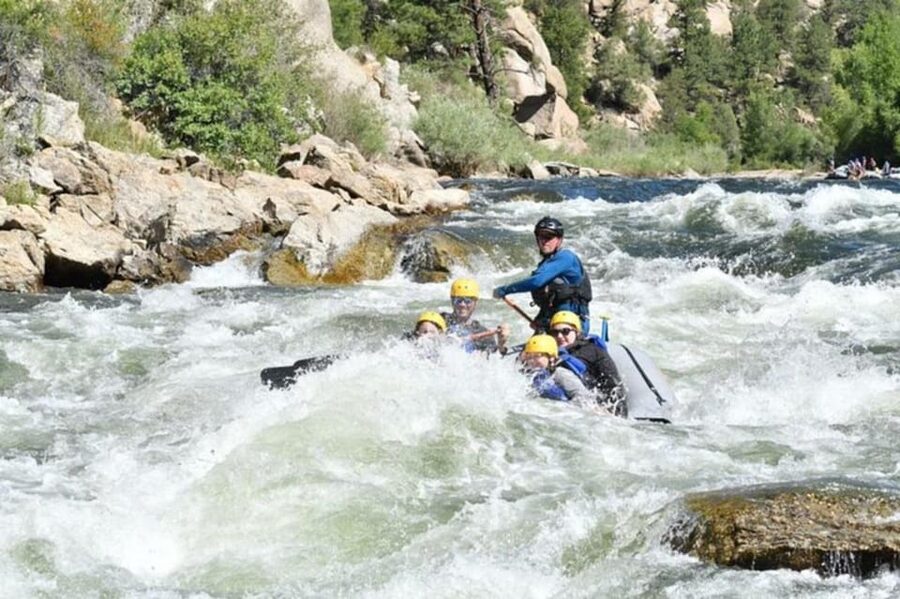 Buena Vista: Browns Canyon Raft Adventure - The safety briefing and first strokes