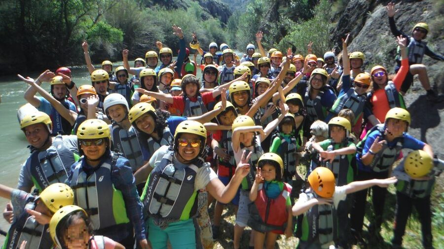 Calasparra: Almadenes Canyon Rafting with Caves and Rock Art - Starting with safety gear and a calm river ride