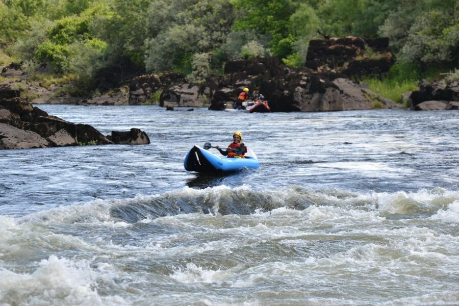 Canoa Raft - Three hours on the Minho River