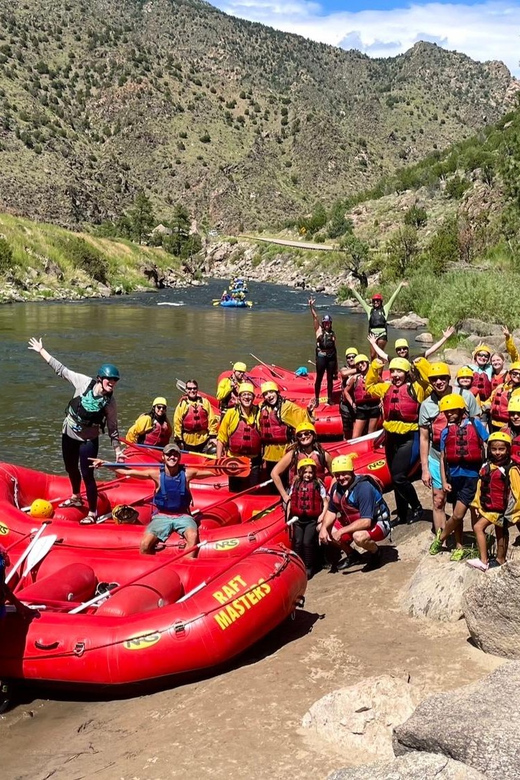 Cañon City: Bighorn Rafting With Lunch, Wetsuit and Photos - Starting at the Red Building on Main Street