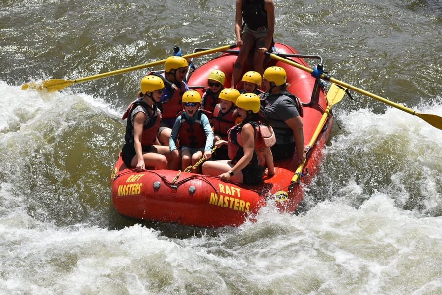 Cañon City: Family Float Rafting With Lunch, Photo & Wetsuit - Who will enjoy this float most