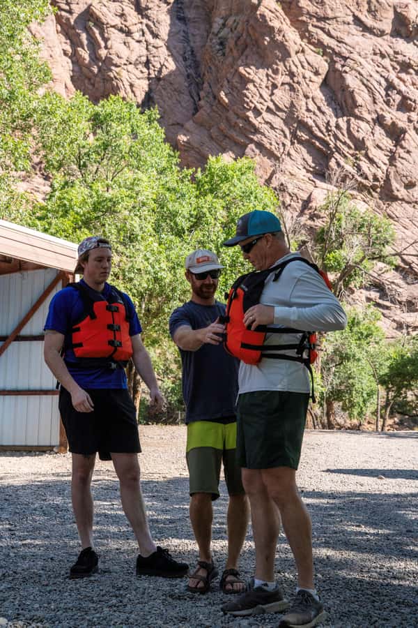 Cañon City: Family Friendly Colorado Rafting Tour - From the Cañon City office to the river