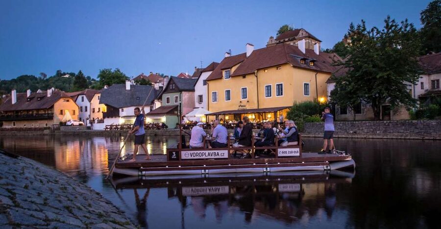 Český Krumlov: Advent Wooden Raft River Cruise - Key points to know before booking