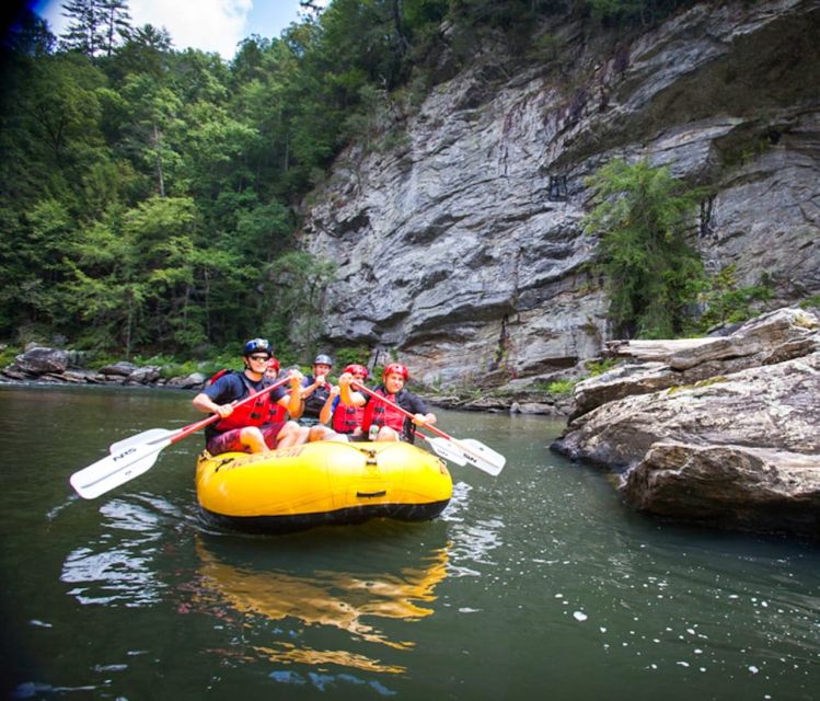 Chattooga: Chattooga River Rafting with Lunch - The 15-minute ride to the river