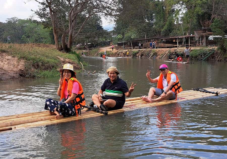 Chiang Mai: Bamboo Rafting and Wat Phra That Doi Kham - What $118 Covers
