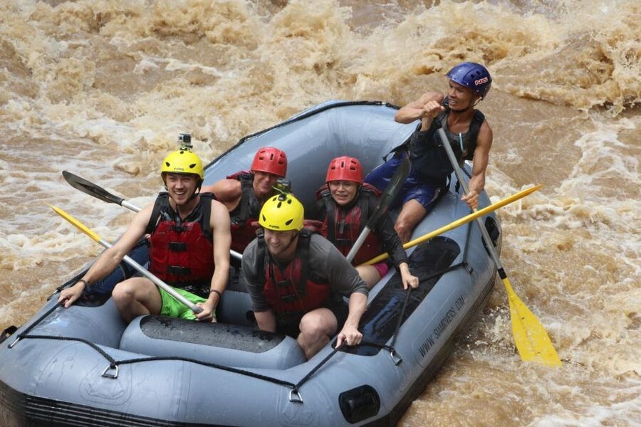 Chiang Mai Rafting in Mae Taeng River with Thai Buffet - Practical details for a comfortable day