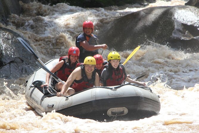 Chiang Mai Rafting in Mae Taeng River with Thai Buffet - Grade 3 and 4 rapids on Mae Taeng River