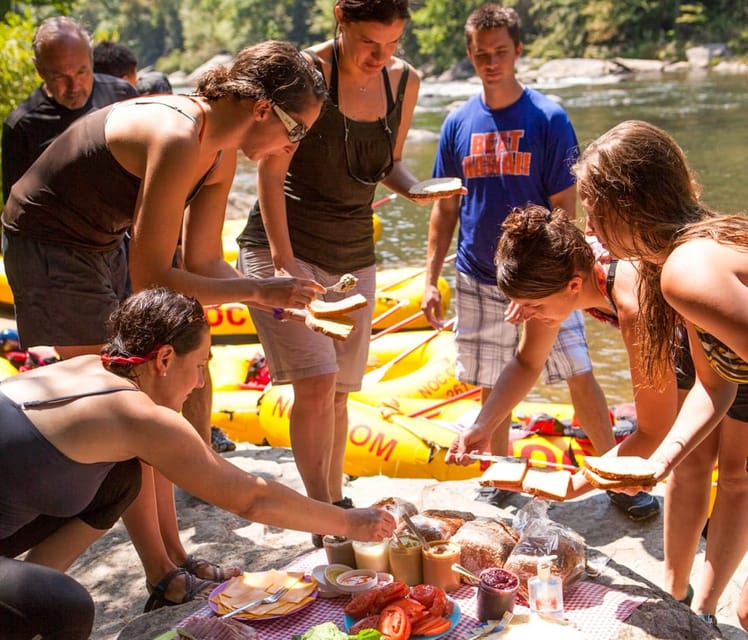 Clayton: Chattooga River Rafting on Class III Rapids - Swimming holes and the riverside lunch break