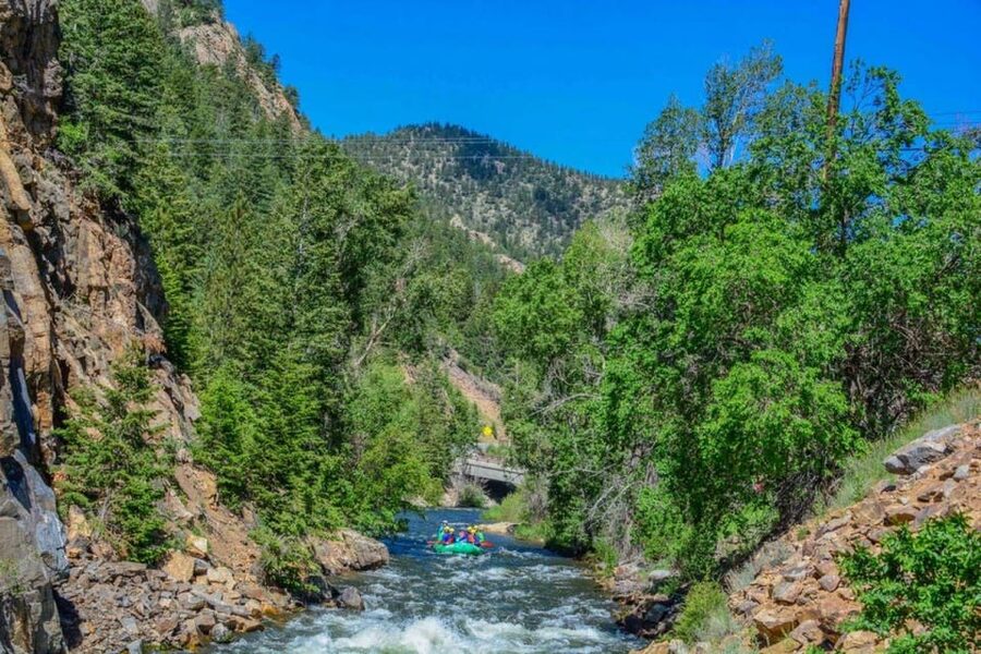 Clear Creek, Colorado: Beginner Whitewater Rafting - Learning the basics without a classroom feel