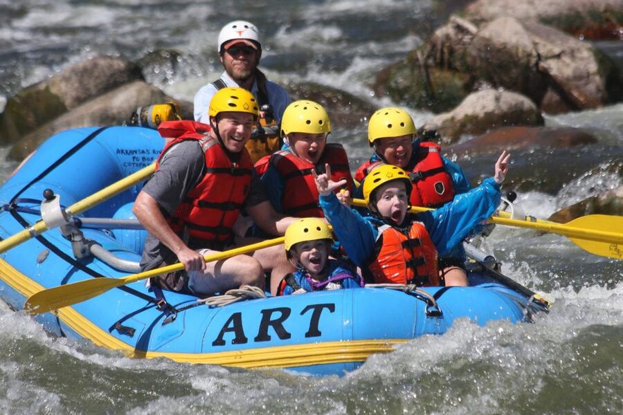 Cotopaxi: Cottonwood Gentle & Scenic Rafting Tour - Checking in at the Cotopaxi office