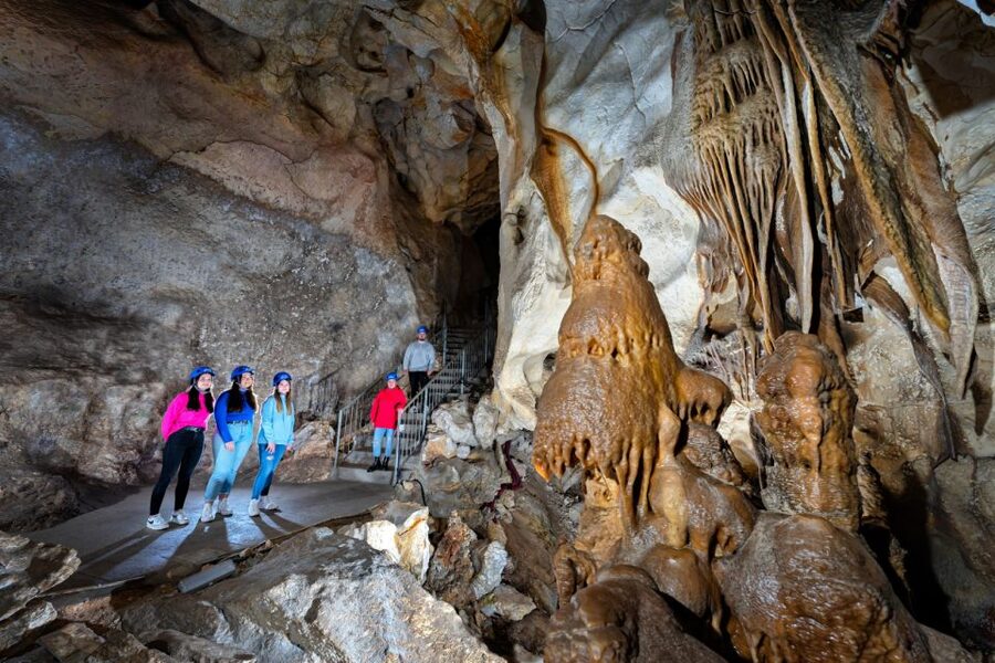 Cueva del Puerto and Rafting in Almadenes with 3 caves - Who will get the most from this outing
