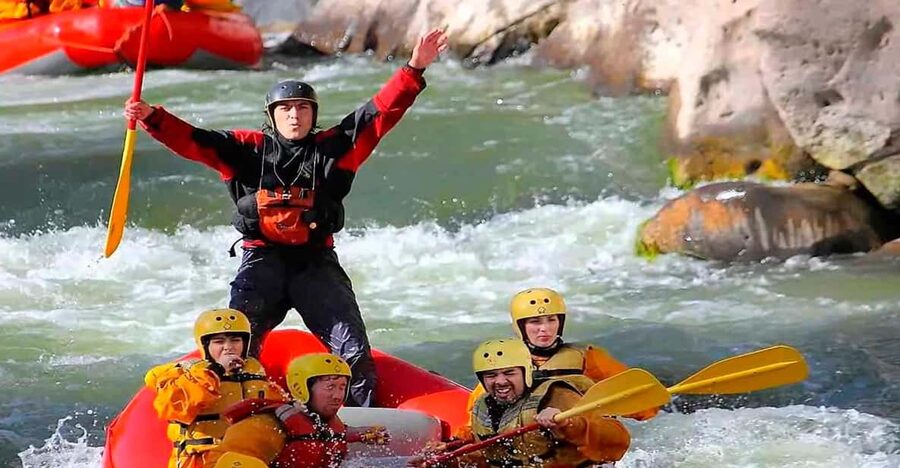 Cusco: River Rafting Adventure Full Day | Adrenaline Tour - The zip-line across the river