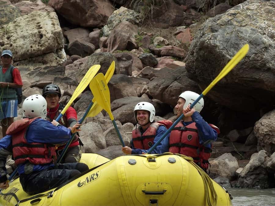 Cusco - Urubamba River Rafting - The 90-minute ride from Cusco to the river