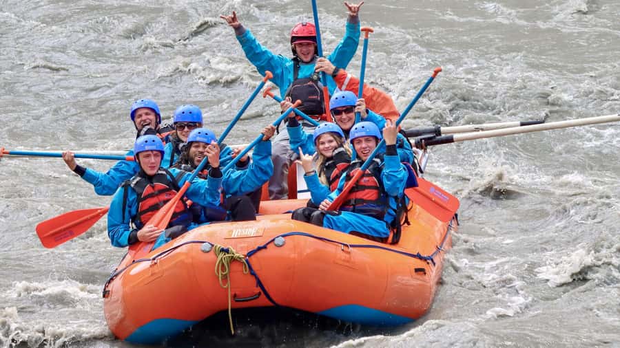 Denali, Alaska: Canyon Wave Raft Class III-IV Paddle/Oar - Is $140 a fair price?