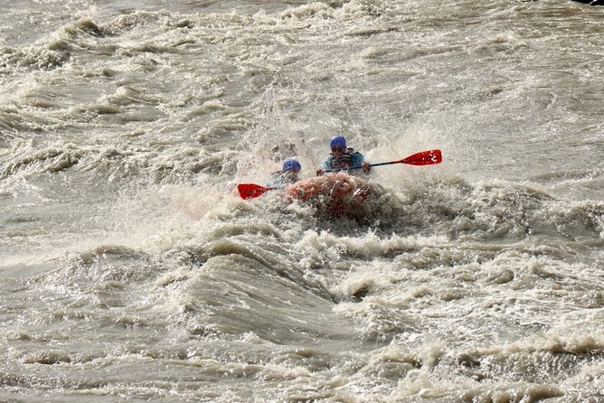 Denali Rafting Canyon Wave - The ride from Denali to the river