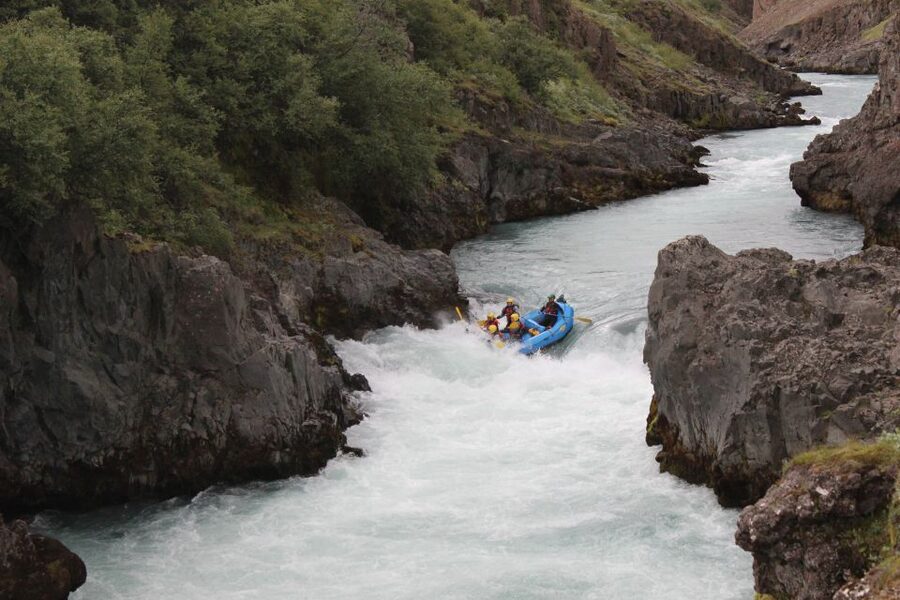 East Glacial River Extreme Rafting - The safety briefing before the East Valley