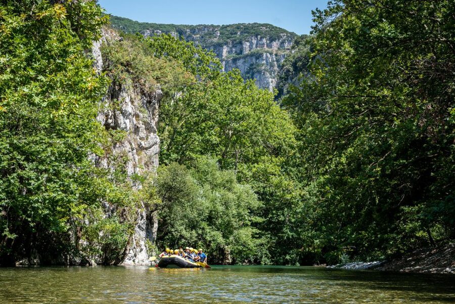 Epirus: Easy Rafting Experience on the Voidomatis River - How much activity should you expect?
