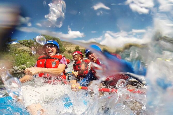 Family Friendly Gallatin River Whitewater Rafting - Guides who make the difference