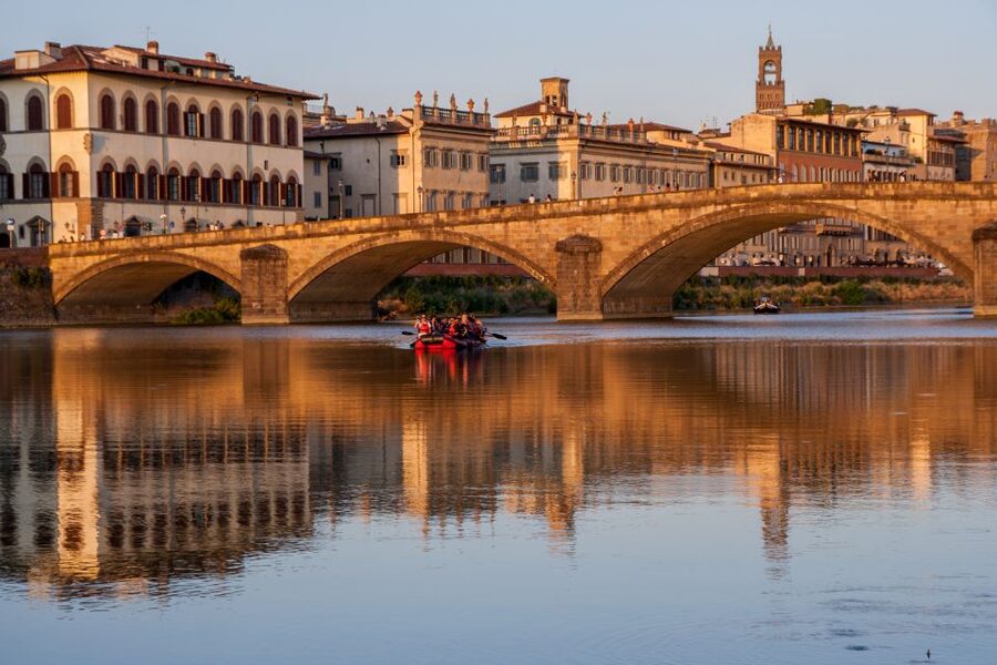 Florence: Pontevecchio Bridge and City Sights Rafting Cruise - The bridges are the real stars