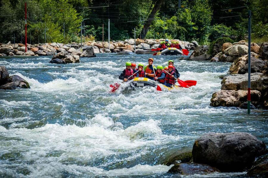 Foix: Family-Friendly Rafting Adventure on the Ariège River - Paddling Together on the First Calm Section