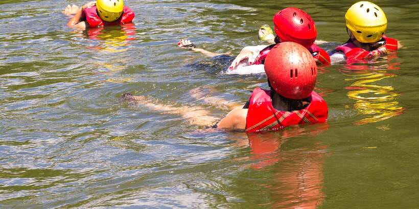 From Kandy: Kitulgala Whitewater Rafting Adventure Day Tour - The road to the Kelani River