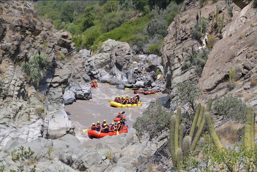 From Santiago: Rafting in the Maipo Canyon - Rafting the Maipo River through Cajón del Maipo