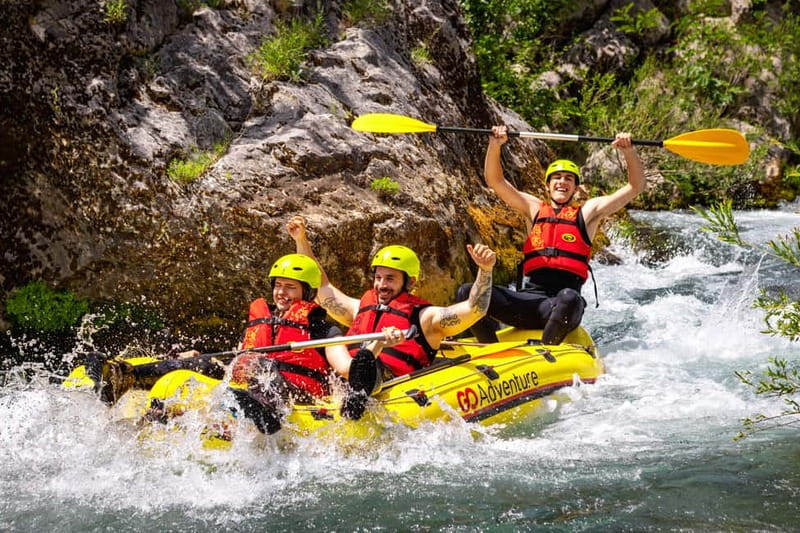 From Split/Šestanovac: Whitewater Rafting on Cetina River - Three hours through the Cetina rapids