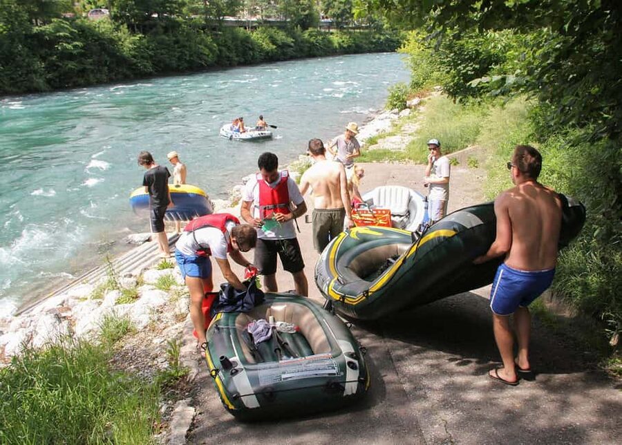From Zurich: Private Aare River Rafting Day Trip to Bern - The train ride to Thun and the river start