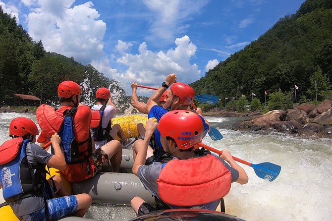 Full Ocoee River Rafting Adventure with a Riverside Lunch - Arrive early at the Ocoee outpost
