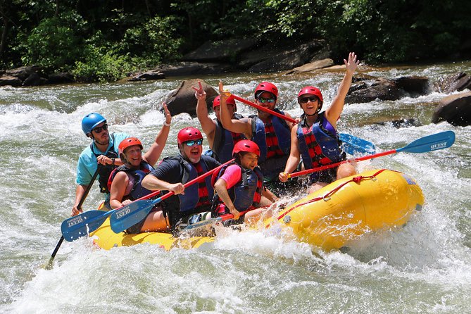 Full Ocoee River Rafting Adventure with a Riverside Lunch - What the guide can change about your day