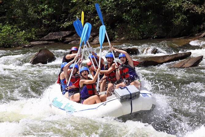 Full Ocoee River Rafting Adventure With Catered Shore Lunch - The Olympic white-water course