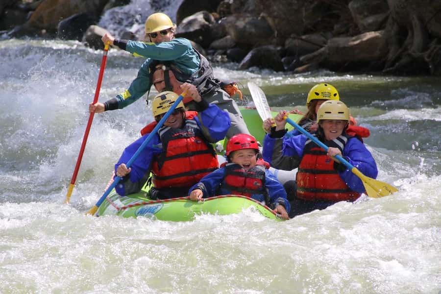 Gallatin Gateway: Rafting Trip on the Gallatin River (I-III) - Meeting the river at Gallatin Canyon