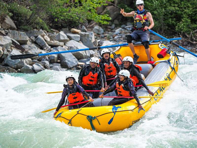 Golden, BC: Kicking Horse River Half Day Whitewater Rafting - Tips for a smoother day at the river