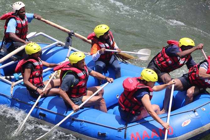 Half Day Zambezi Whitewater Rafting - Lunch, drinks, and the climb back out