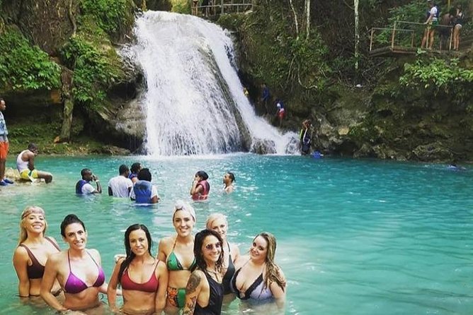 Horseback Ride, Blue Hole, Secret Falls, River Rafting & Tubing - Why Blue Hole is the main attraction