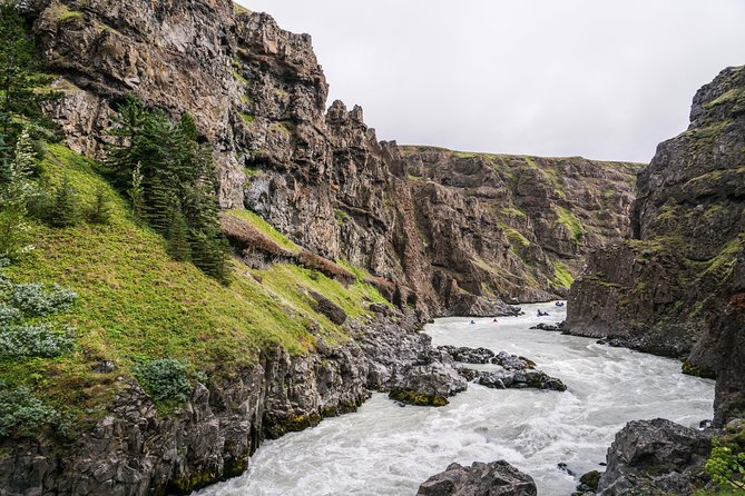 Iceland’s Top Grade 4 Rafting – Drysuit, Canyon & Adrenaline - What the three-hour river section feels like